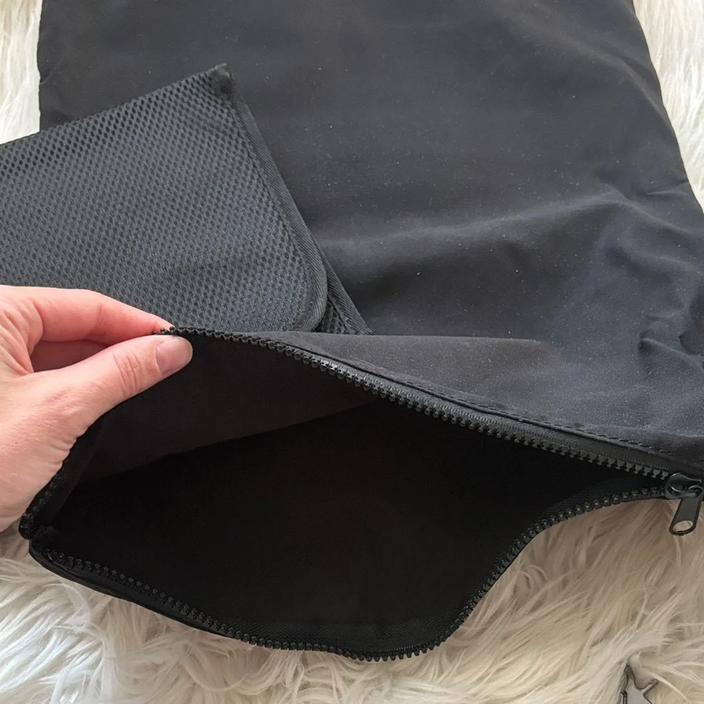 The best diaper bag! Neoprene black! Like new